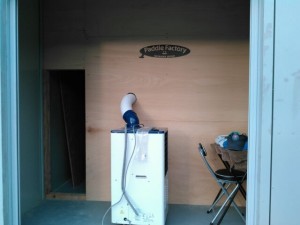 パドルファクトリーの作業場を糸満から西原町に移動